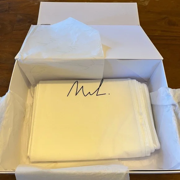 Made With Love Wedding Dress - Picture 9 of 10